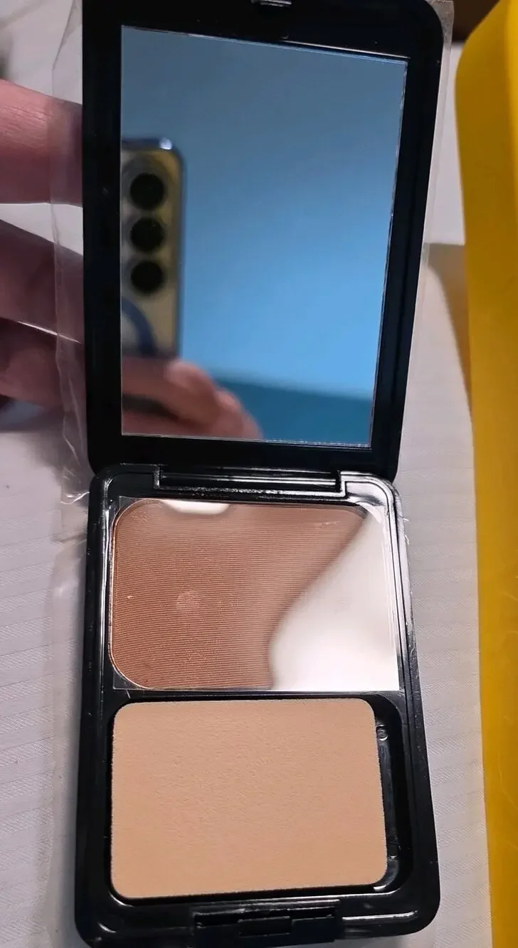 Color Perfect Dual-Activ Powder Foundation Cocoa Beige Wet/Dry Compact New